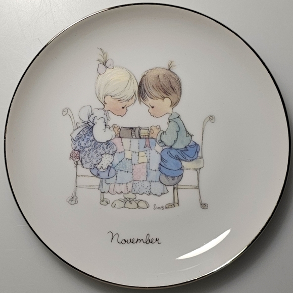 Precious Moments Months of the Year Plates - Set of 6 - Picture 2 of 14